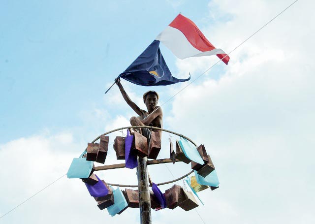 Serunya Agustusan ala Partai Nasdem di Jatim, Pengurus dan Caleg sampai Beri Hadiah Tambahan