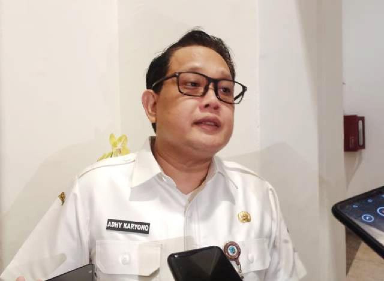 Sekdaprov Jatim Bantah Ada Penggeledahan, Terus Ngapain KPK di Ruang Kerja Khofifah?