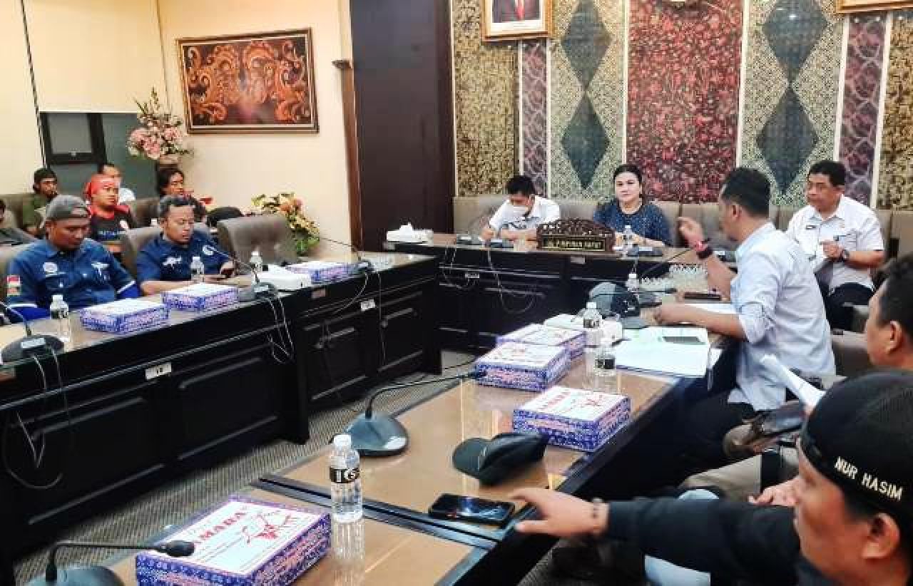 Kasus Hibah Rp 7,8 T Masih Sita Perhatian, Buruh Sudah Bersiap Layangkan Gugatan Class Action ke Khofifah!