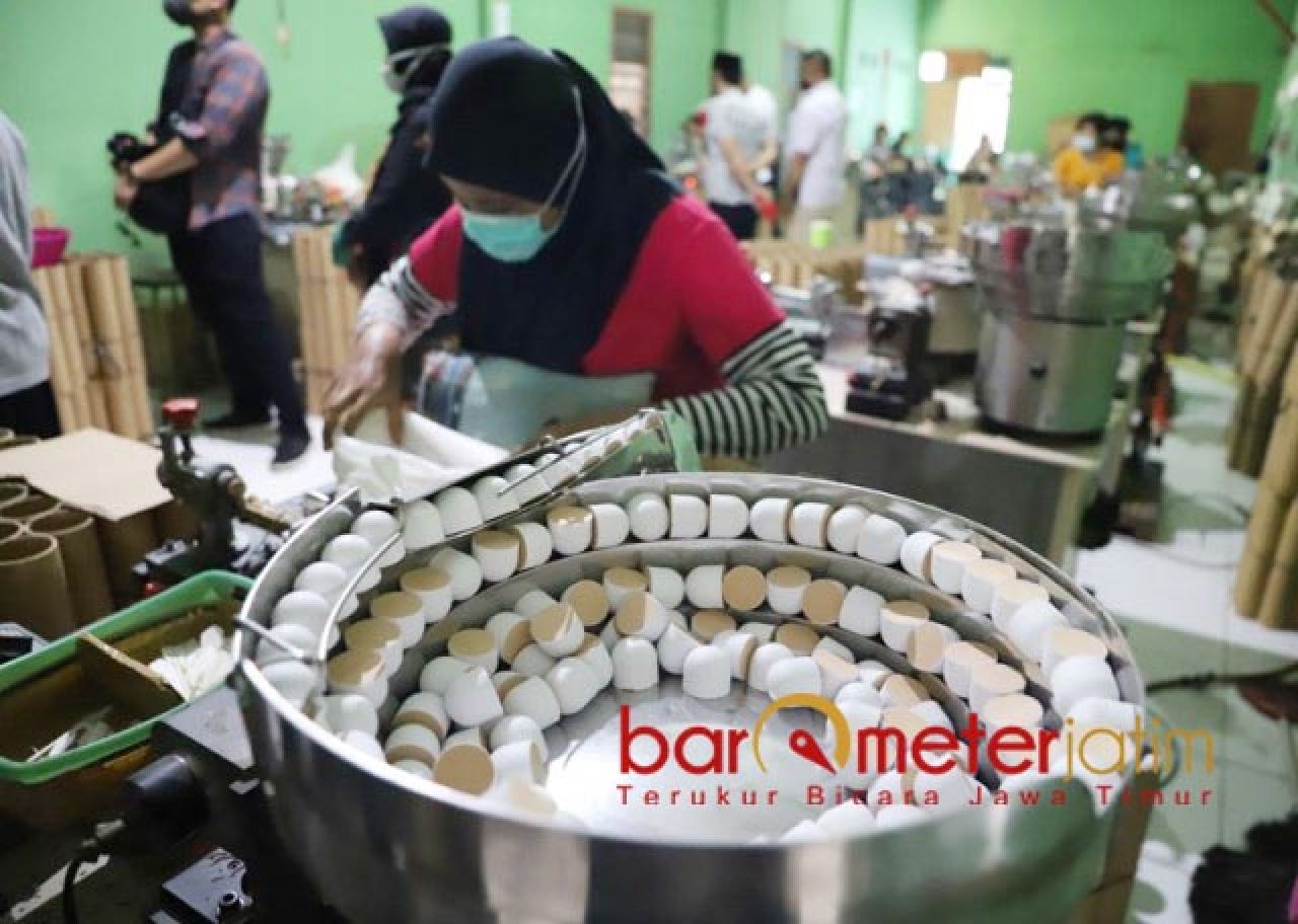 UMK 38 Kabupaten/Kota Jatim 2023 Ditetapkan, Khofifah ke Perusahaan: Patuhi atau Kena Sanksi!