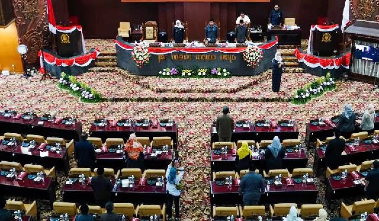 Paripurna DPRD Jatim Pasca 4 Pimpinan Dewan Diperiksa KPK: 51 Anggota Mangkir, PKB Paling Banyak!