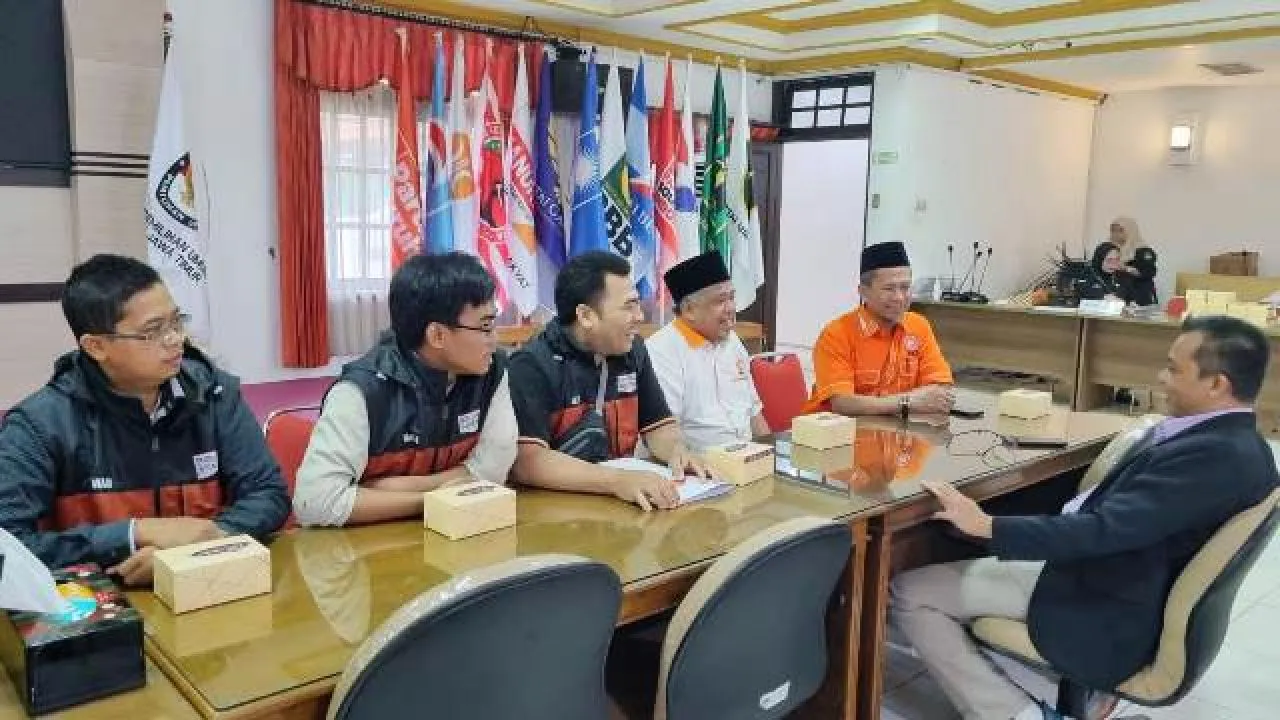Berkas Perbaikan 120 Bacalegnya Dinyatakan Lengkap, PKS Jatim All Out Raih Target di Pemilu 2024!
