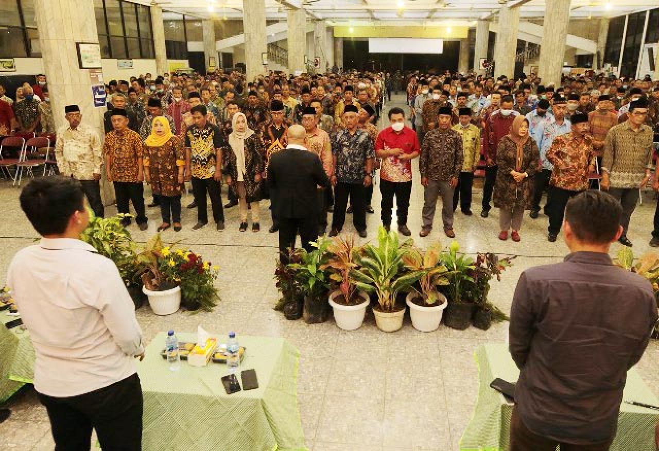 Warning Keras Eri Cahyadi untuk Ketua RT/RW dan LPMK: Terlibat Pungli, Yo Dicopot!