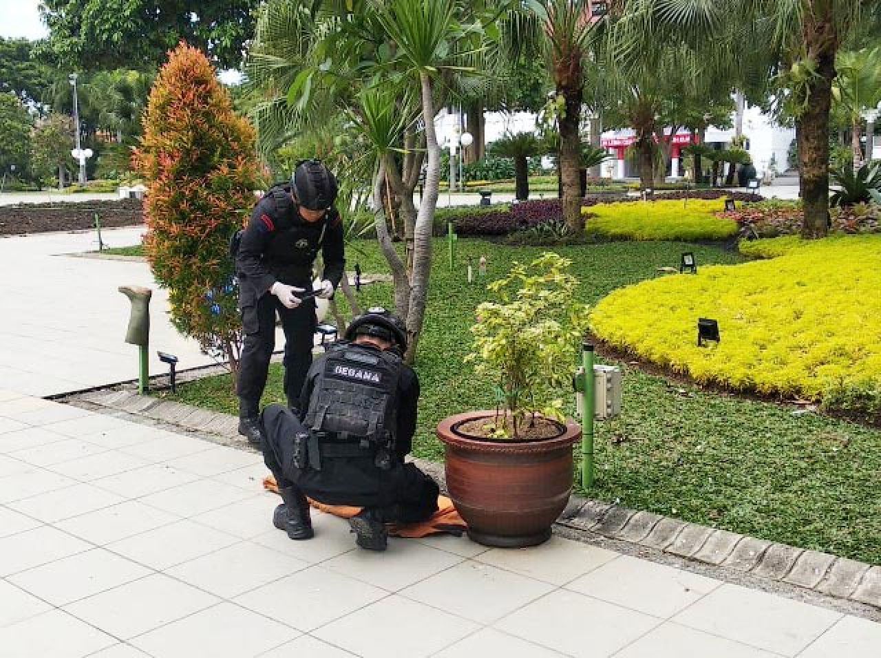 Pemkot Surabaya Dihebohkan Temuan Granat, DLH Evaluasi Pengambilan Tanah Taman