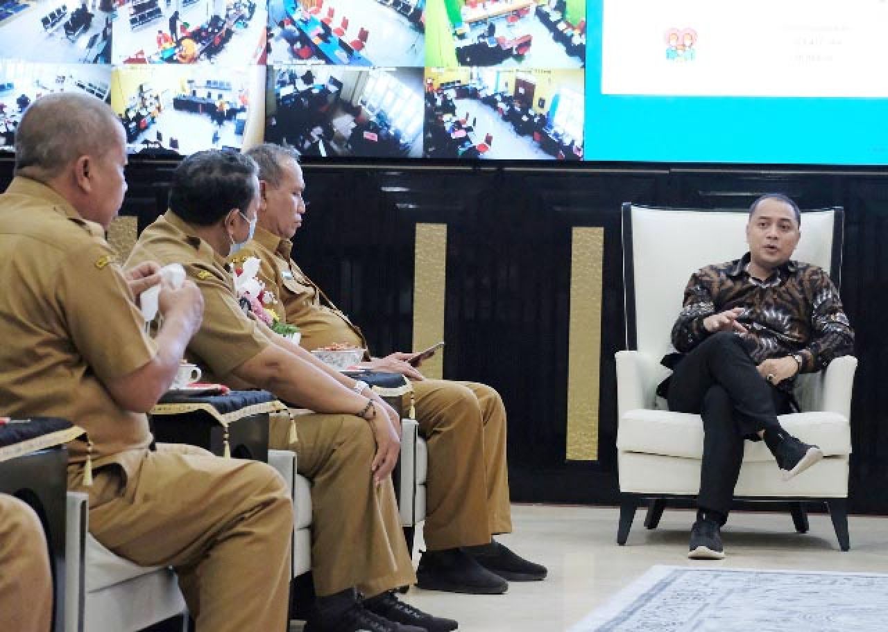 Eri Cahyadi Wanti-wanti SD-SMP di Surabaya: Wajib Terima 5% Siswa Miskin dan Hindari Pungutan!