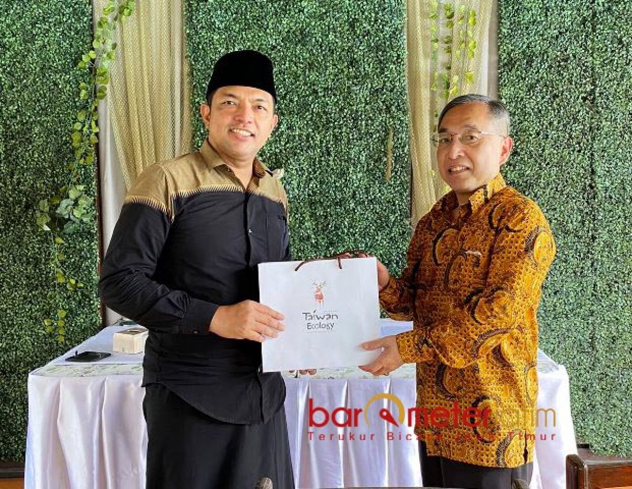 Direktur Jenderal TETO Surabaya Silaturahmi ke Gus Hans, Bawa Misi Khusus dari Taiwan?