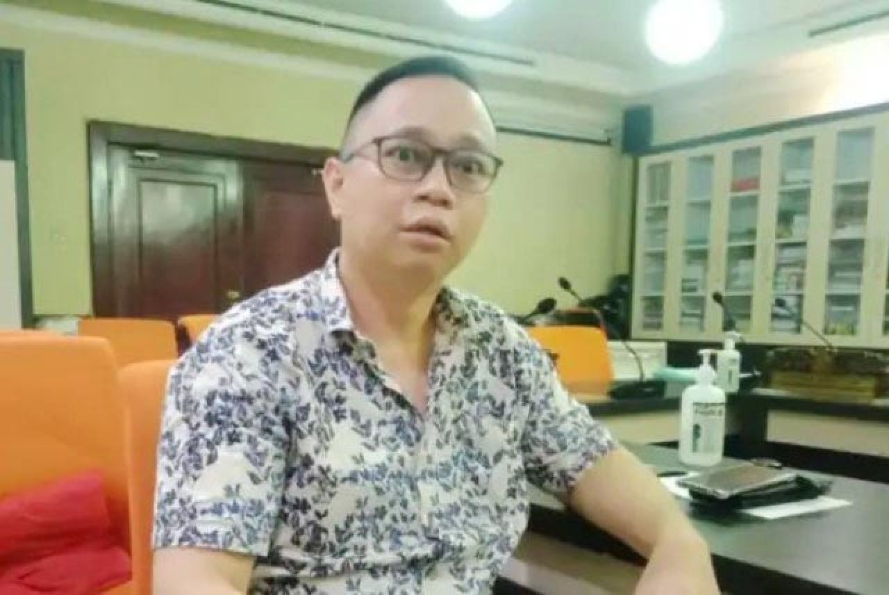 DPRD Surabaya Larang Supermarket Bebani Konsumen Kantong Belanja Berbayar, Ini Alasannya!