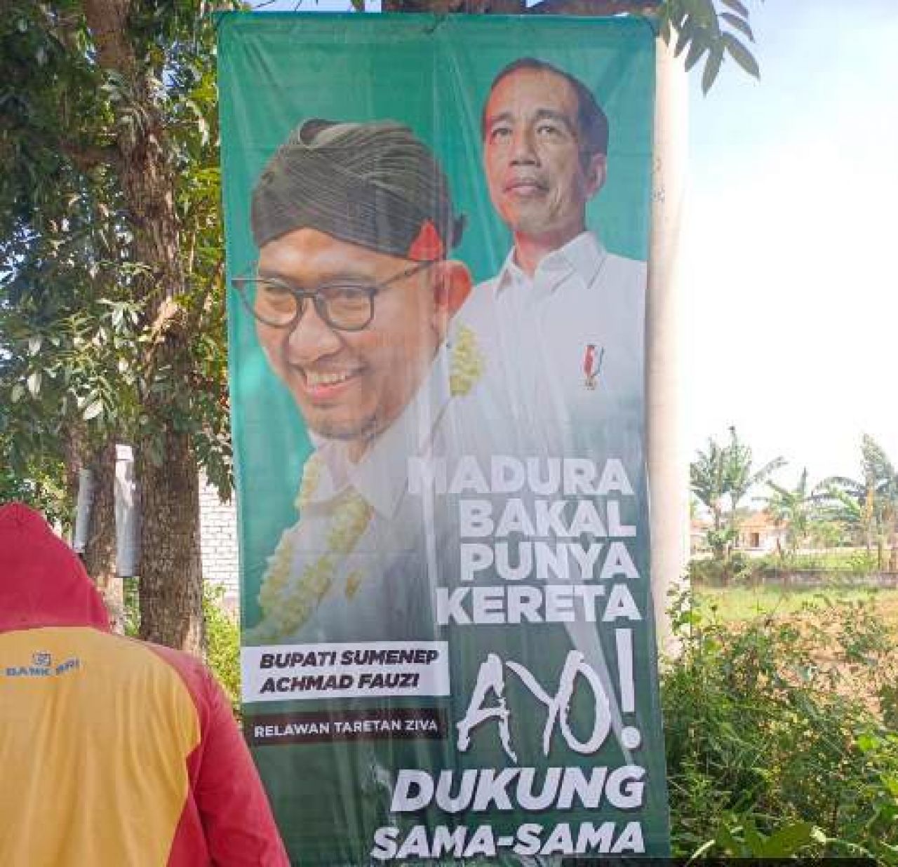 Sambut Upaya Bupati Sumenep, Madura Diwarnai Baliho Dukungan Reaktivasi Jalur Kereta