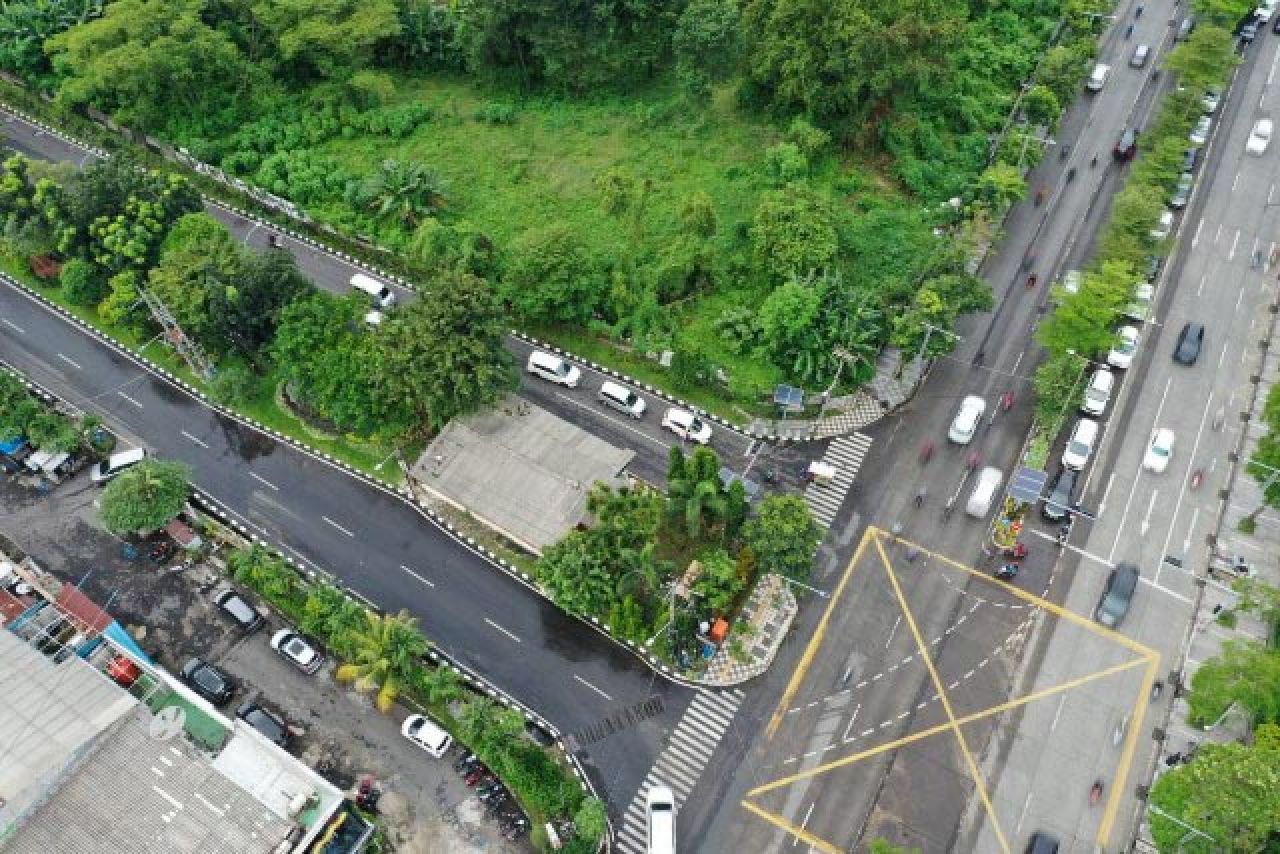 Eri Cahyadi: Tak Ada Jalan Rusak Berat di Surabaya, Kalau Bolong Iya!