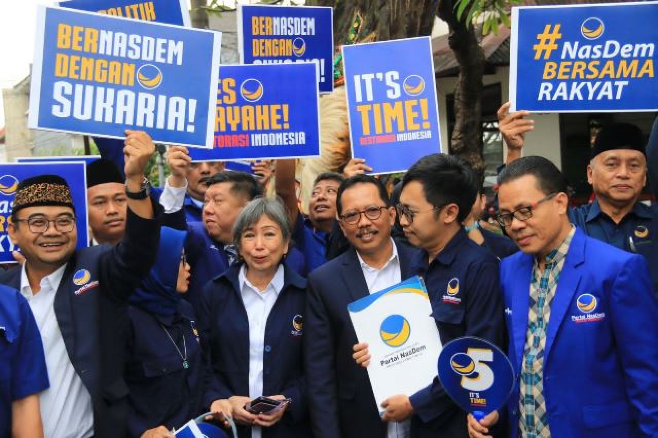 Daftarkan 120 Bacaleg ke KPU, Nasdem Targetkan Juara di Jatim!