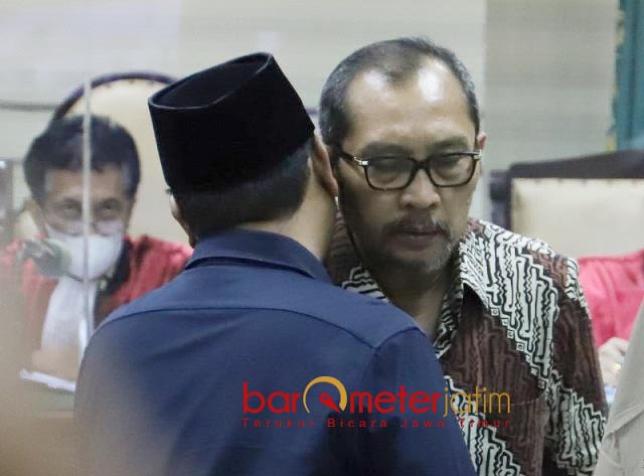 Jadi Saksi dalam Sidang Korupsi Hibah Jatim: Gus Sadad Bikin JPU KPK Tersenyum, Hakim Ikut Lempar Candaan!