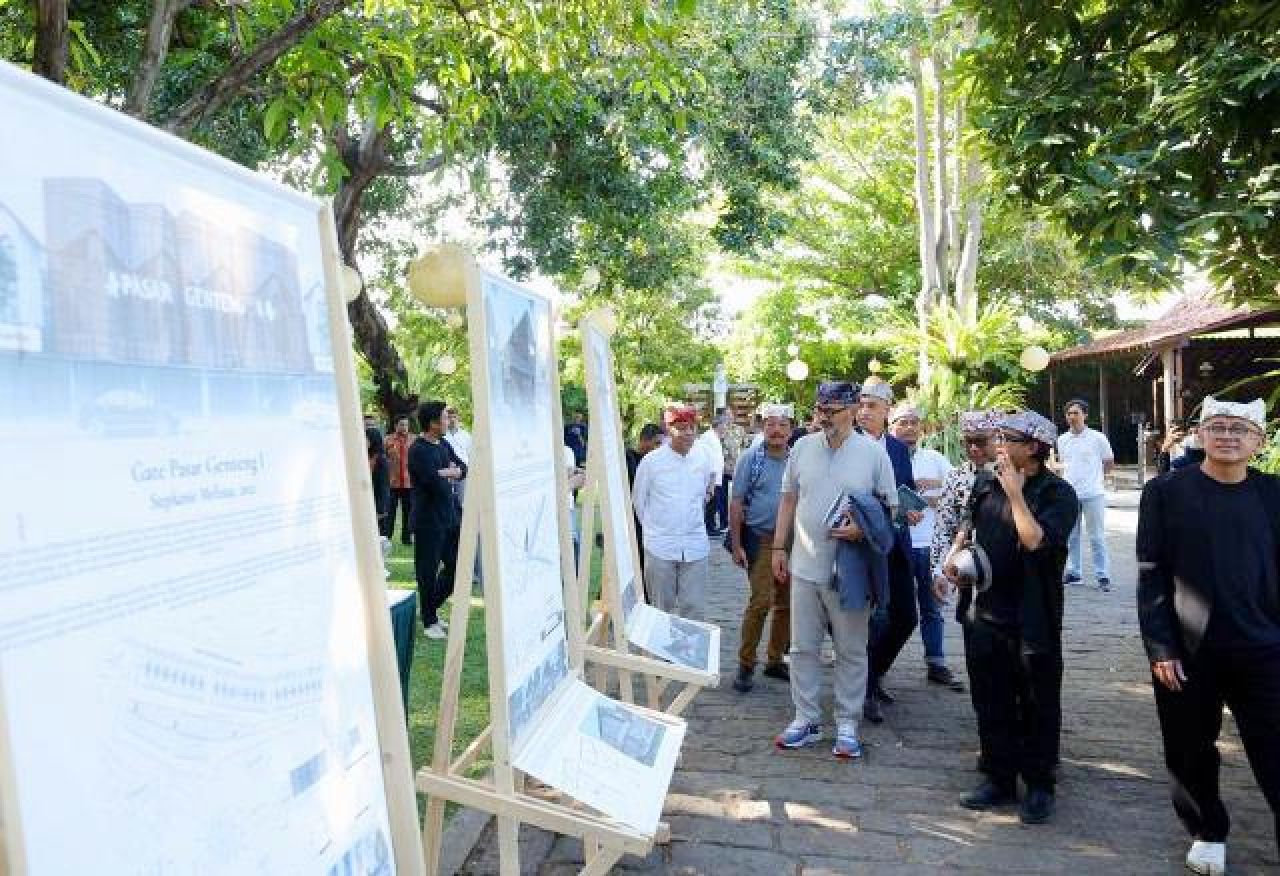 Datang ke Festival Arsitektur Nusantara, Direktur Aga Khan Award Terkesan dengan Bandara Banyuwangi