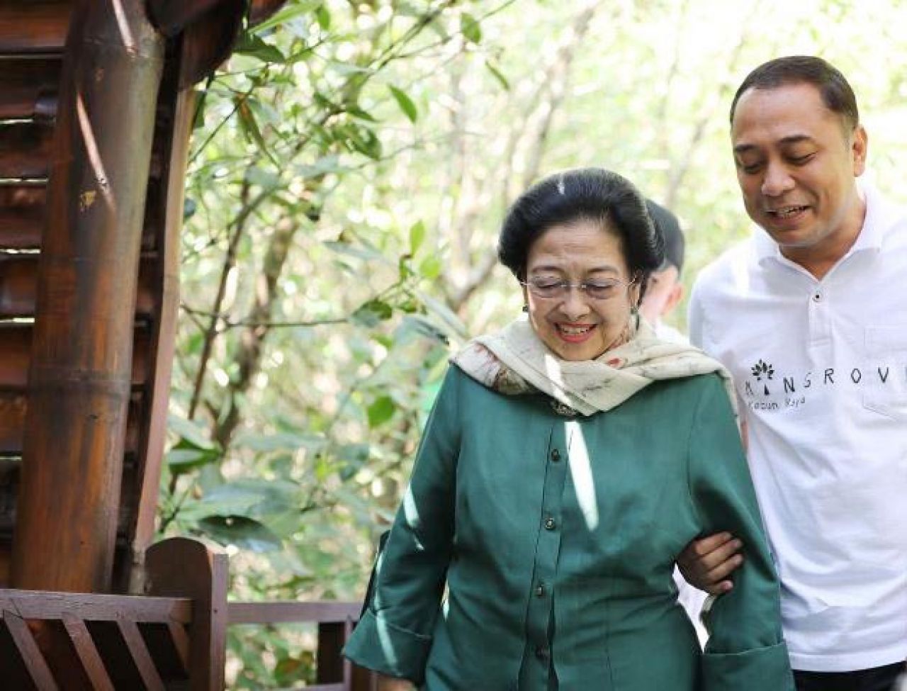 Resmikan Kebun Raya Mangrove Surabaya, Megawati: Ini Inisiasi Saya dan Bu Risma!