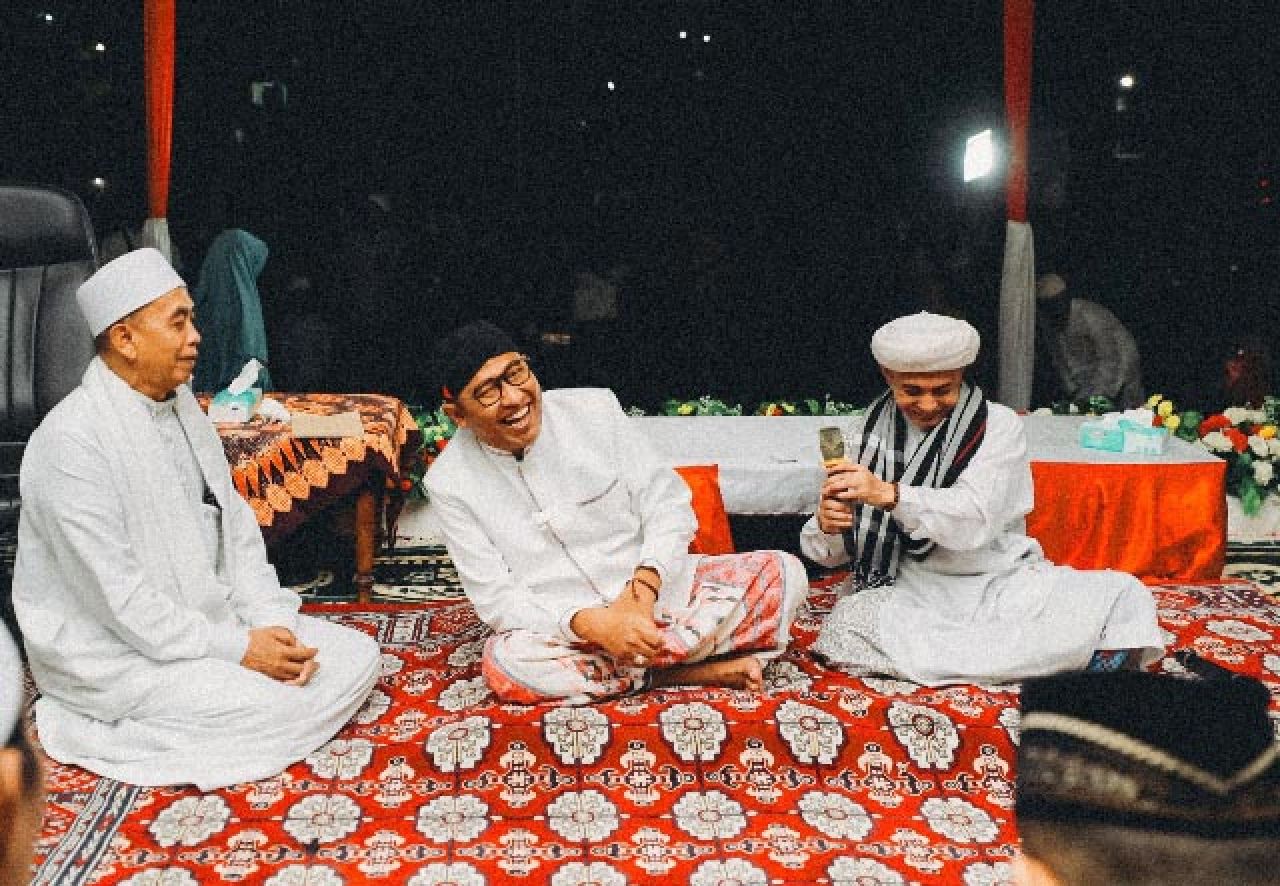 Hadiri Dzikir Jumat Manis di Al Qodiri Bupati Fauzi Didoakan Jadi Pemimpin, Maksudnya Gubernur Jatim?