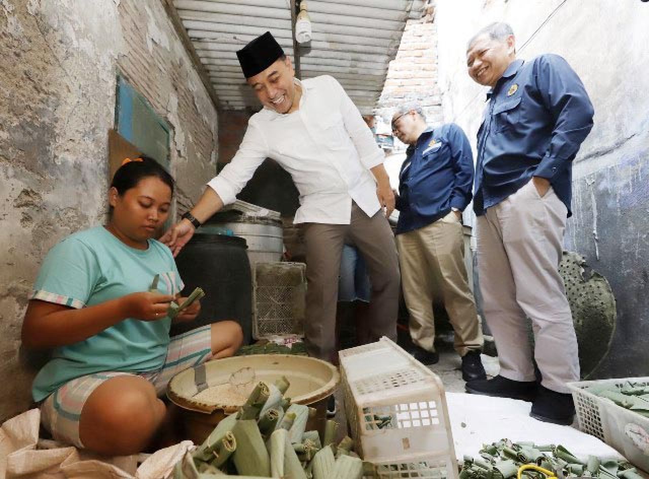 Pelaku UMKM Kampung Lontong Surabaya Kelimpungan soal Gas PGN, Eri Cahyadi Ajak Dirjen Migas Turun Beri Solusi