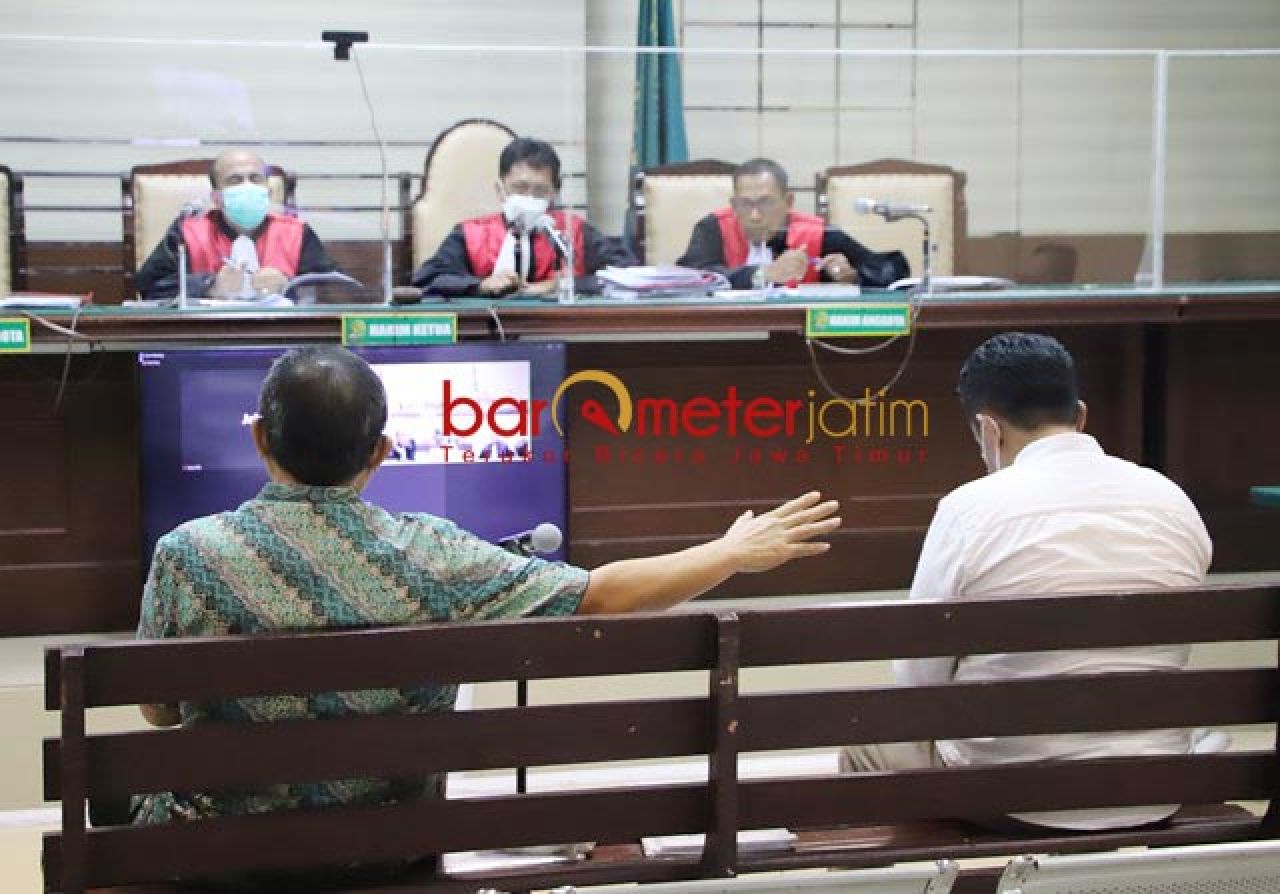 Sahat Terisak-isak Mohon Ampunan untuk Stafnya, Jaksa KPK: Hukum Menguji Kebenaran Materiil, Bukan Tangisan!