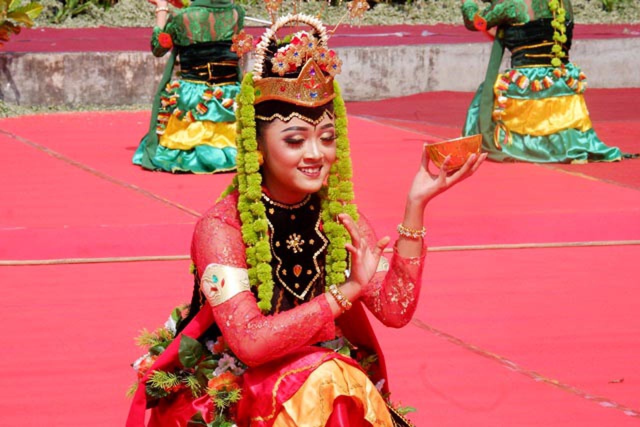 Mengenal Tari Muang Sangkal, Kesenian Asli Sumenep untuk Menangkal Bahaya!