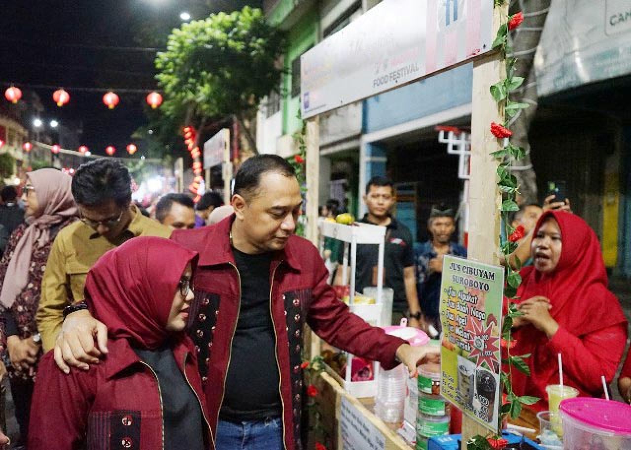 Ajak Istri Malam Mingguan ke Madura Food Festival di Kya-kya, Eri Cahyadi: Masakannya Enak-enak!