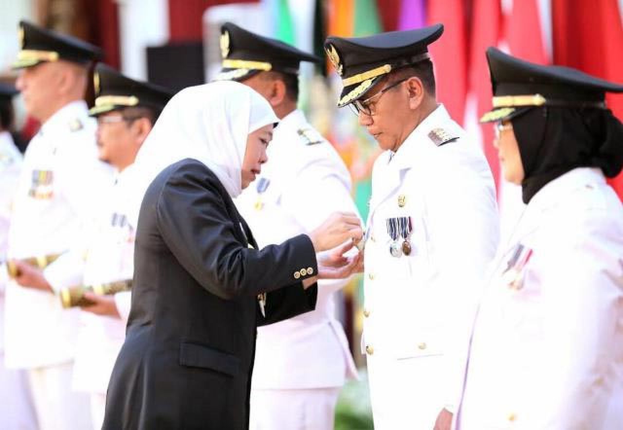 Lantik 12 Pj Bupati dan Wali Kota, Khofifah Beri Pesan Khusus untuk Pj Wali Kota Malang, Lha Kenapa?