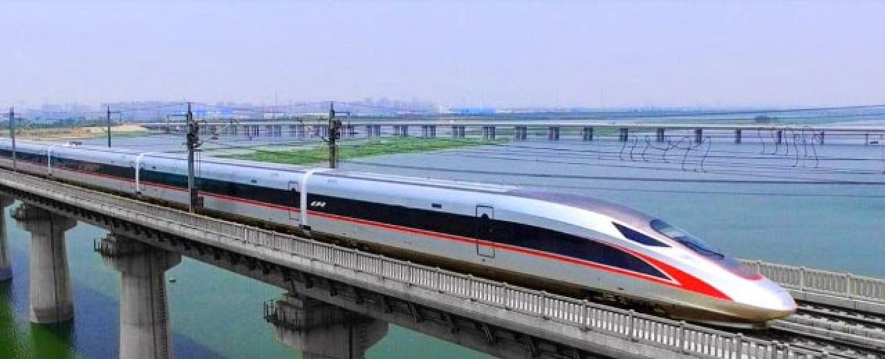 Kereta Cepat Bakal Tembus Kota Pahlawan, Menhub: Bayangkan, Jakarta-Surabaya 3,5 Jam!