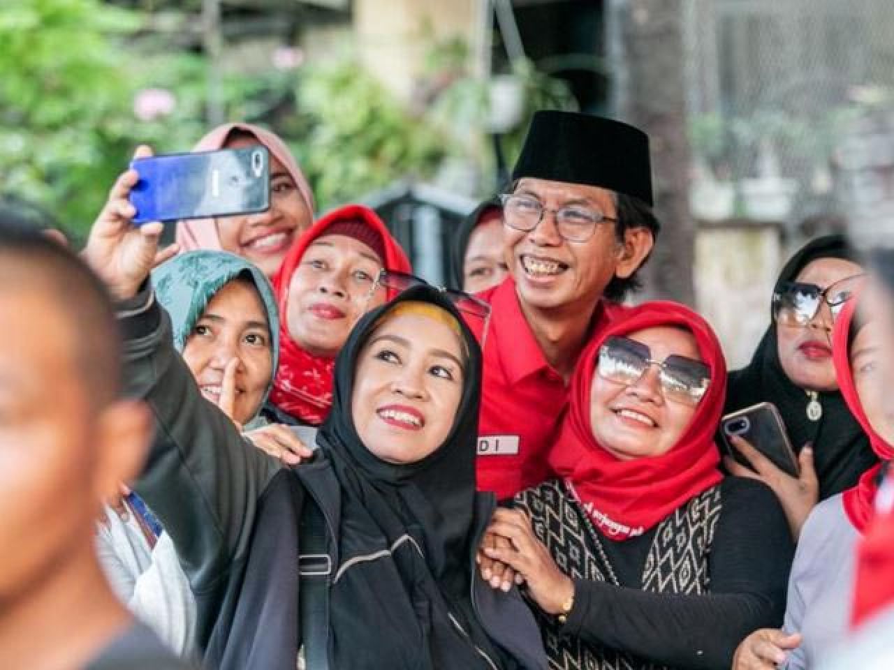 Akar Rumput Sambut Suka Cita Ganjar-Mahfud, PDIP Surabaya Incar Raih Suara Berlimpah Ruah!