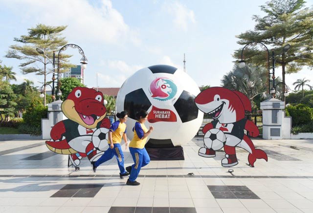 Siap-siap Rek! Besok Pagi Trofi Piala Dunia U-17 Sambangi Surabaya