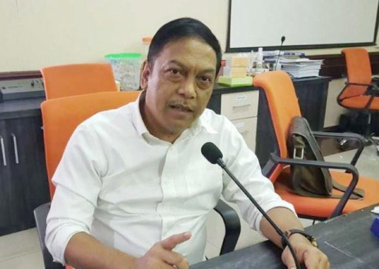 DPRD Surabaya Apresiasi Pemkot soal Penempelan Stiker Halal dan BPOM di SWK