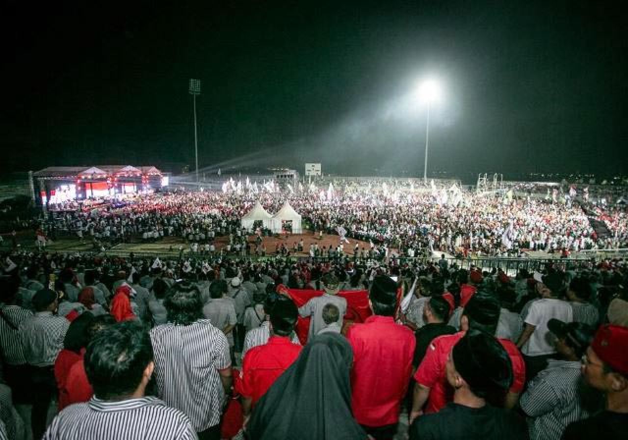 5 Ribu Banteng Surabaya Turun ke Gresik Ikuti Doa Bersama, Usung Satu Tekad Menangkan Ganjar-Mahfud!