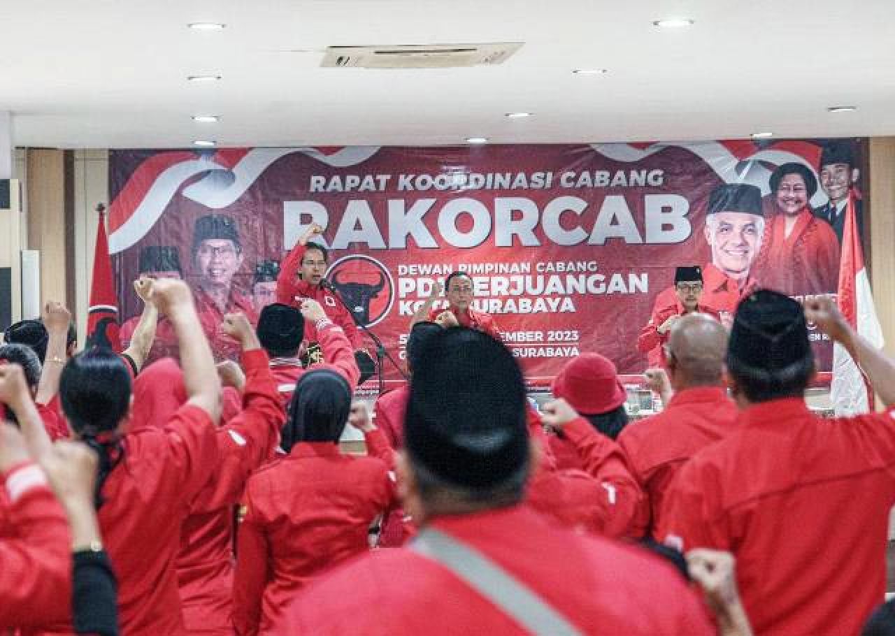 Targetkan Ganjar-Mahfud Menang Spaktakuler, PDIP Surabaya Bakal Habis-habisan di Masa Kampanye