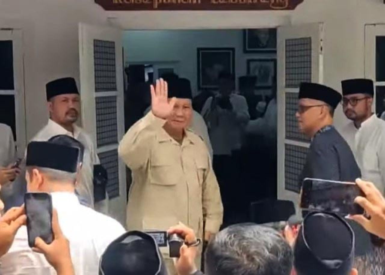 Prabowo Kumpulkan Kiai Jatim di Tebuireng, Gus Hans Beri Bocoran: Bicara Dana Abadi Pesantren!