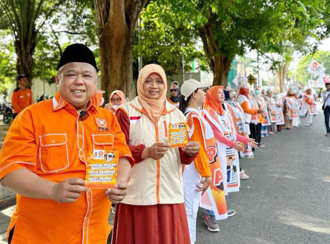 Tak Pernah Kering Cara! PKS Jatim Kampanyekan 3 Gagasan Besar Lewat Flashmob di 216 Titik