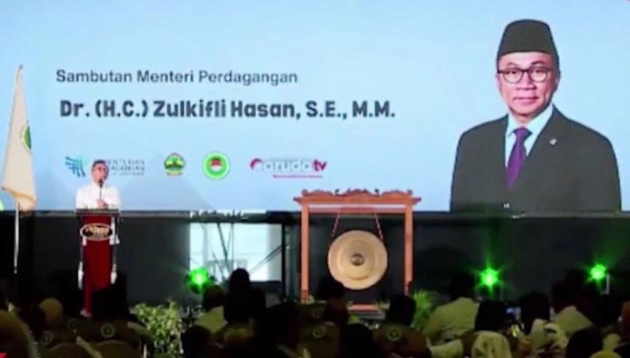 Zulhas Jadikan Shalat Candaan Pilpres, Kubu Amin Bereaksi Keras: Tidak Lucu, Muslim Bisa Tersinggung!
