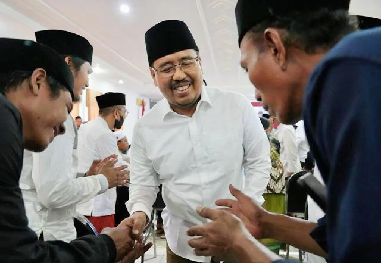 Dukung Prabowo-Gibran, Guru Madin Sampang Salut dengan 'Gaya Jemput Bola' Gus Sadad!