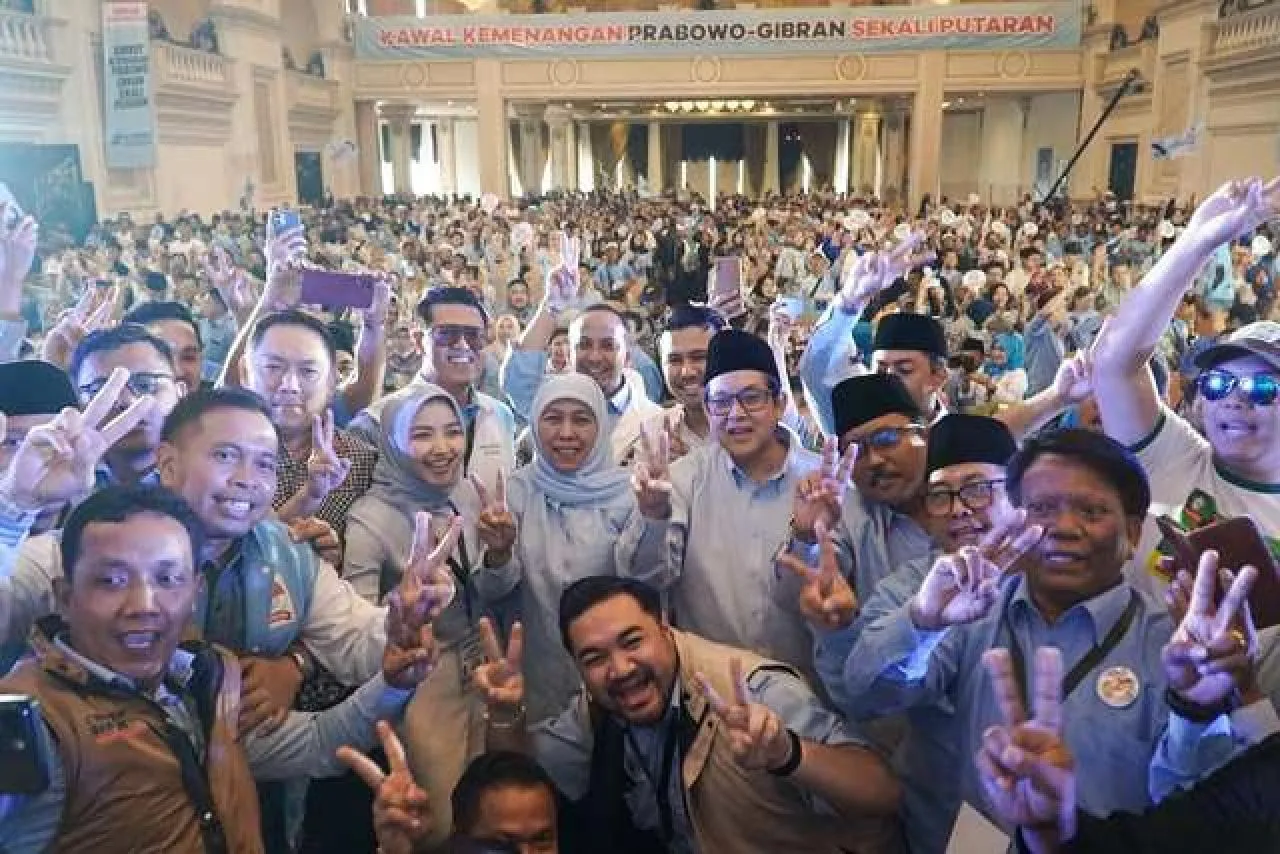 Apel Akbar, Khofifah Bakar Semangat 2.500 Relawan: Wes Wayahe Prabowo Presiden!
