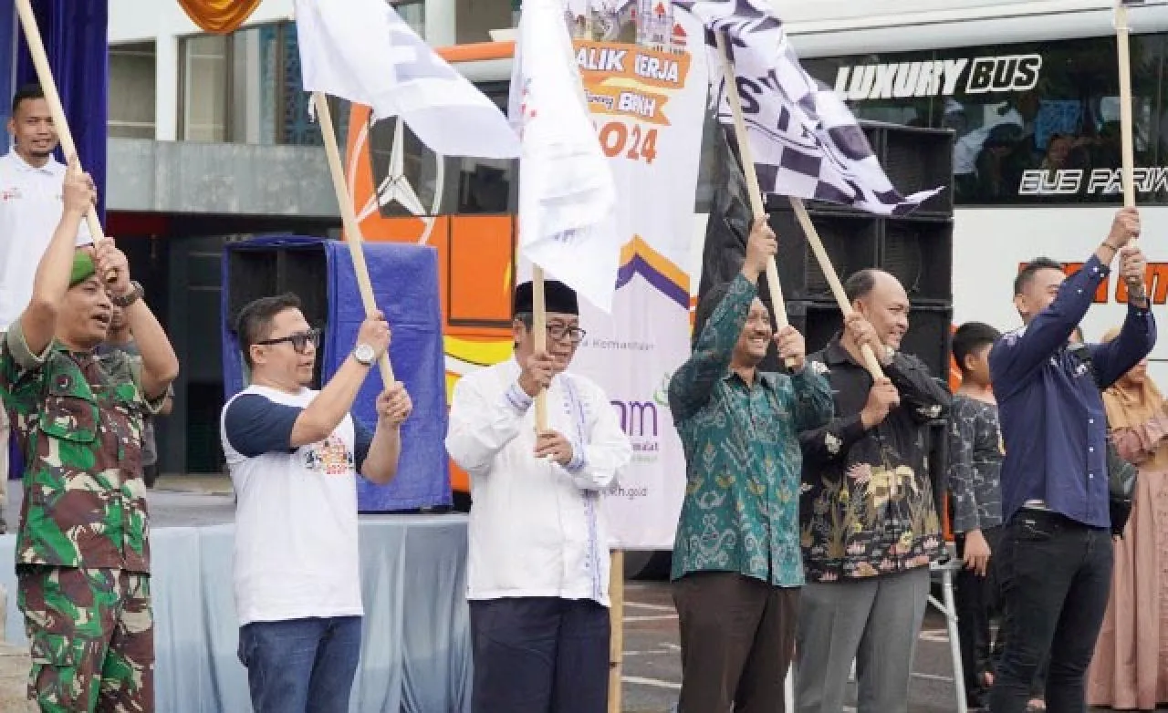 Antusias! Ratusan Peserta Ikuti Balik Kerja Bareng BPKH Keberangkatan dari Surabaya