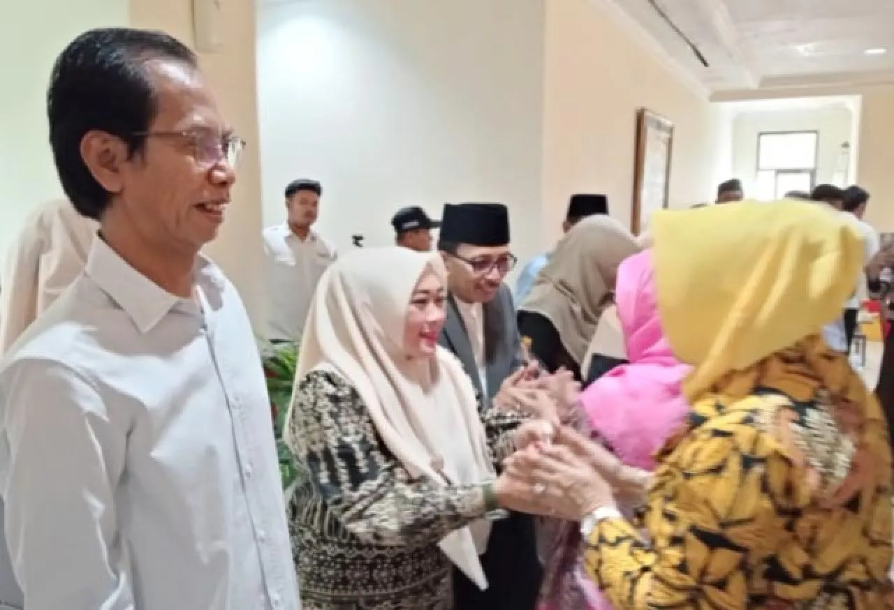 DPRD Surabaya Gelar Halal bi Halal, Setelah Nikmati Libur Lebaran Layani Warga Lagi