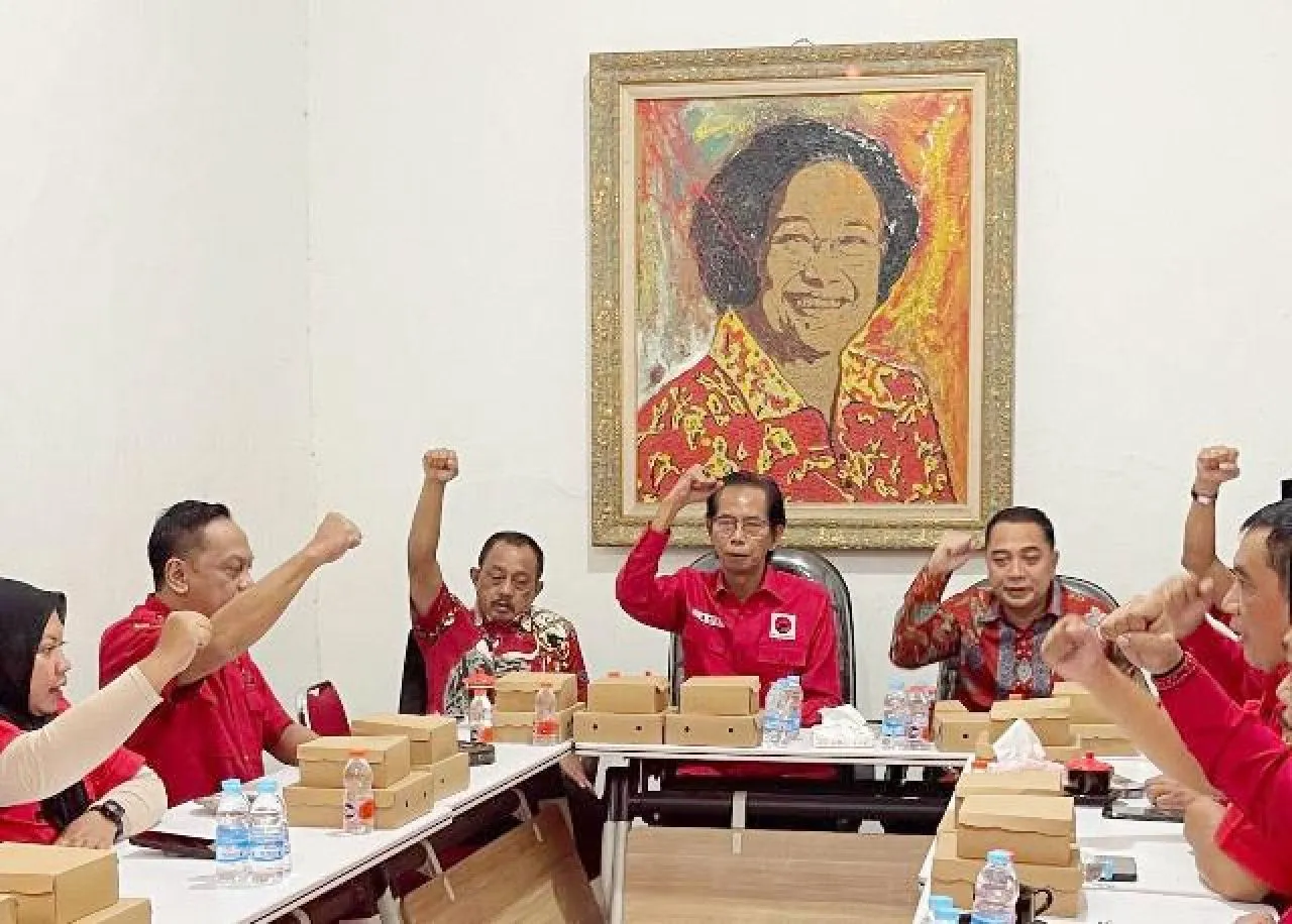 Eri Cahyadi-Armuji Pastikan Kembali Duet di Pilwali Surabaya 2024, Siapa Berani Melawan?