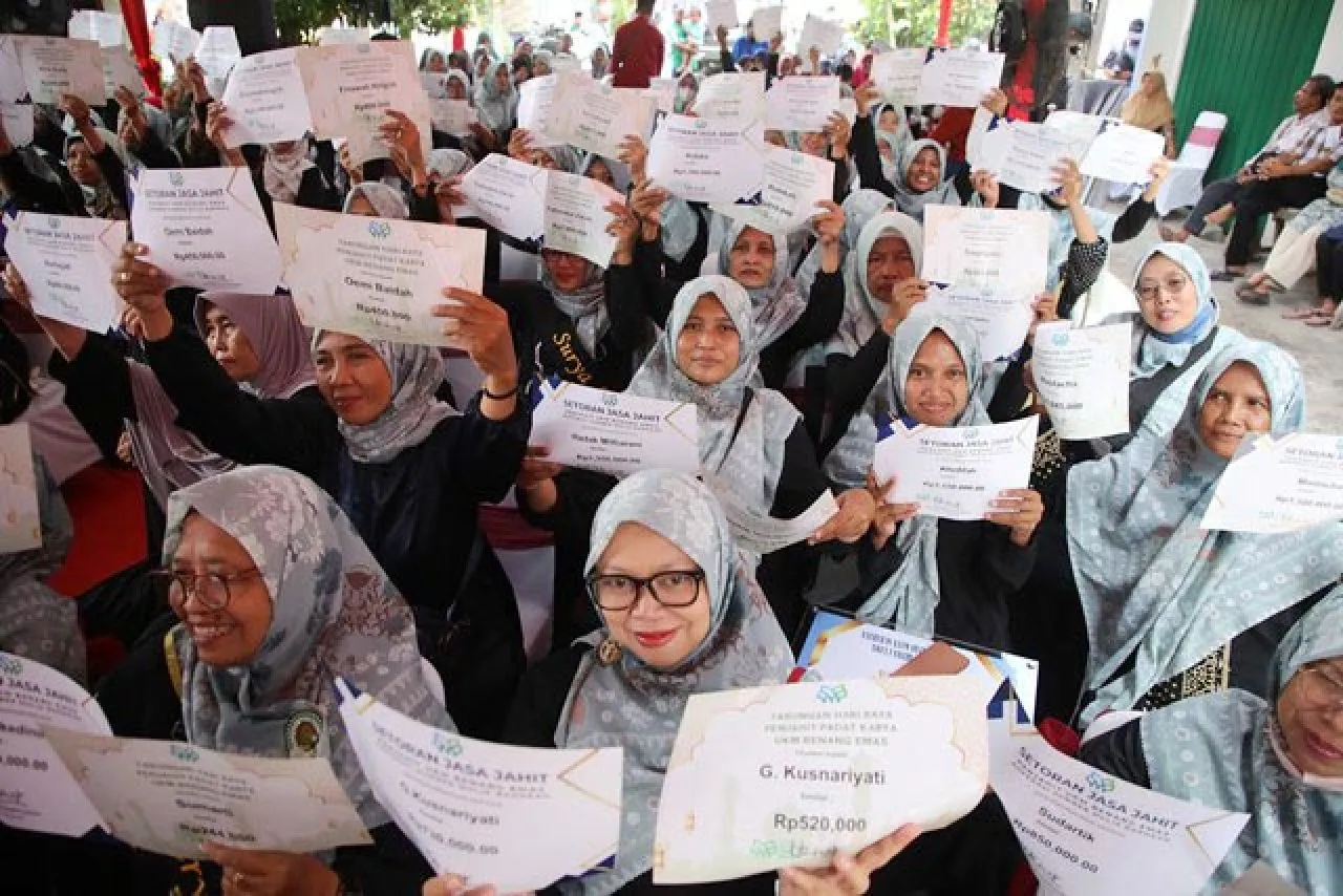 Bebaskan Diri dari Kemiskinan, Perjuangan Pelaku UMKM Jahit Bikin Eri Cahyadi Terenyuh!