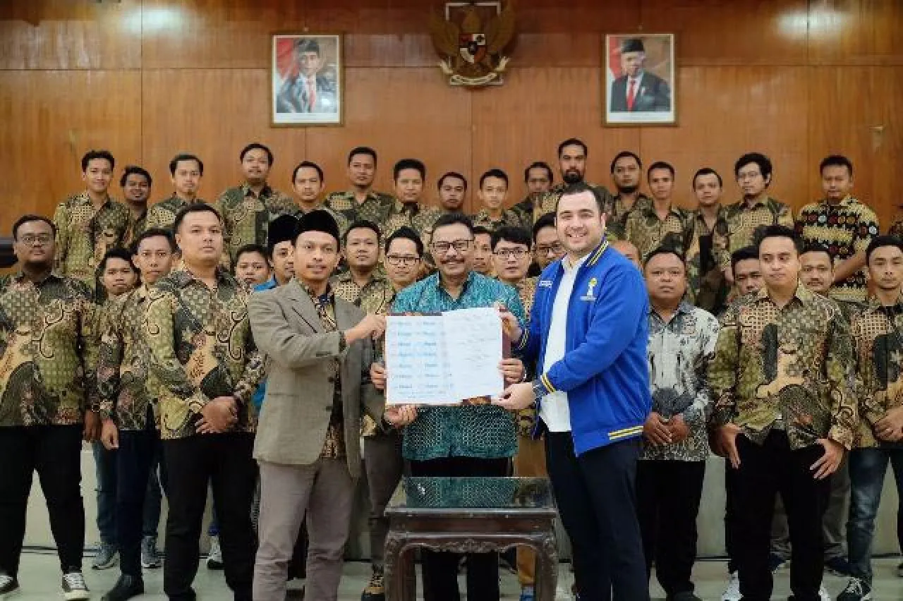 Pimpin HIPMI Bojonegoro, Catat Janji Kang Sholek: Cetak 10 Pengusaha Muda Baru Tiap Desa!