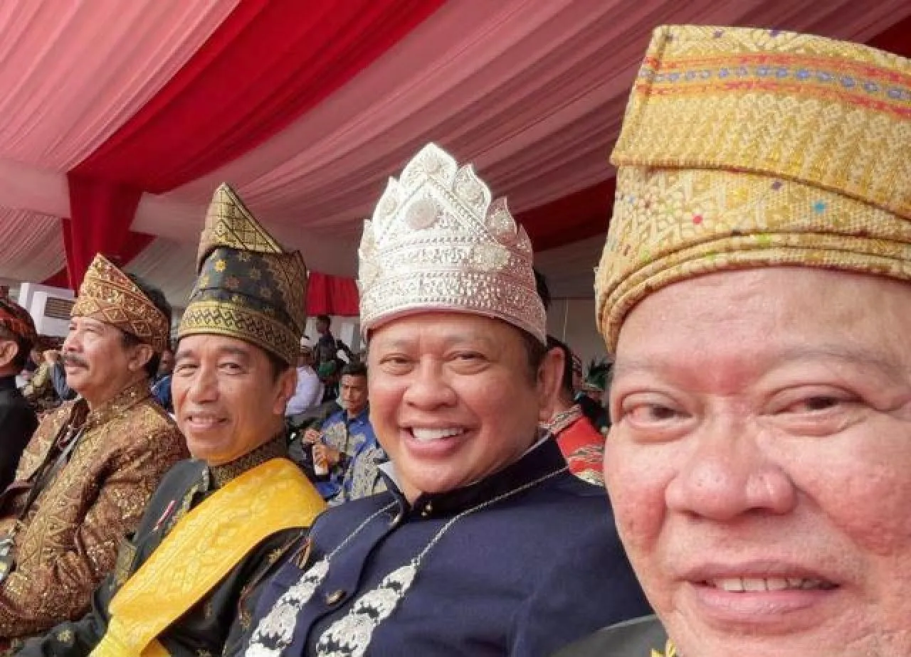 LaNyalla Klaim Direstui Jokowi Maju Lagi Ketua DPD RI: Memang Siapa Lagi Selain Pak Ketua?
