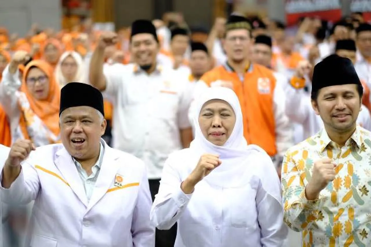 Hadiri Konsolidasi Pemenangan Pilgub Jatim, Khofifah Puji Komitmen PKS Luar Biasa!
