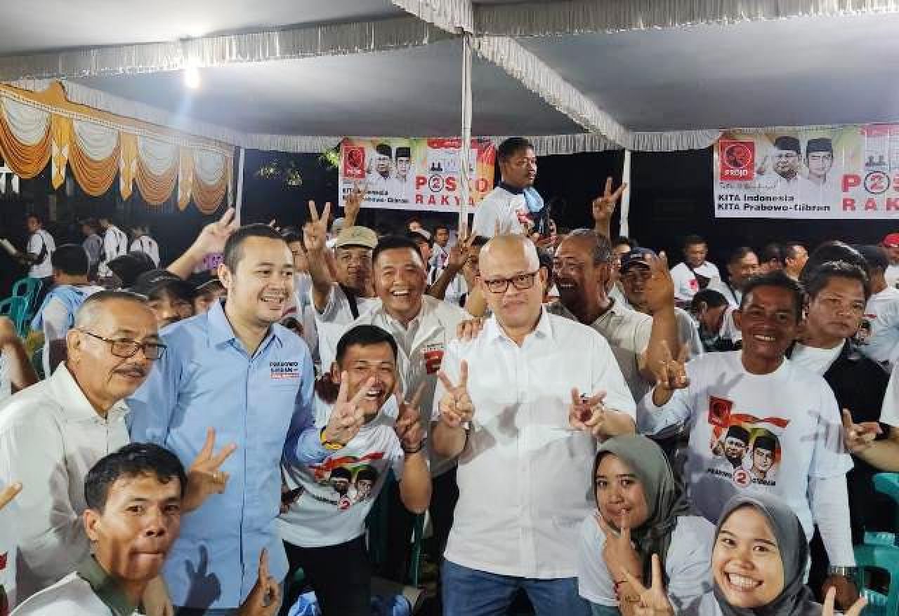 Titip Aspirasi ke Projo Jatim, Juru Parkir di Madiun Ramai-ramai Dukung Prabowo-Gibran!