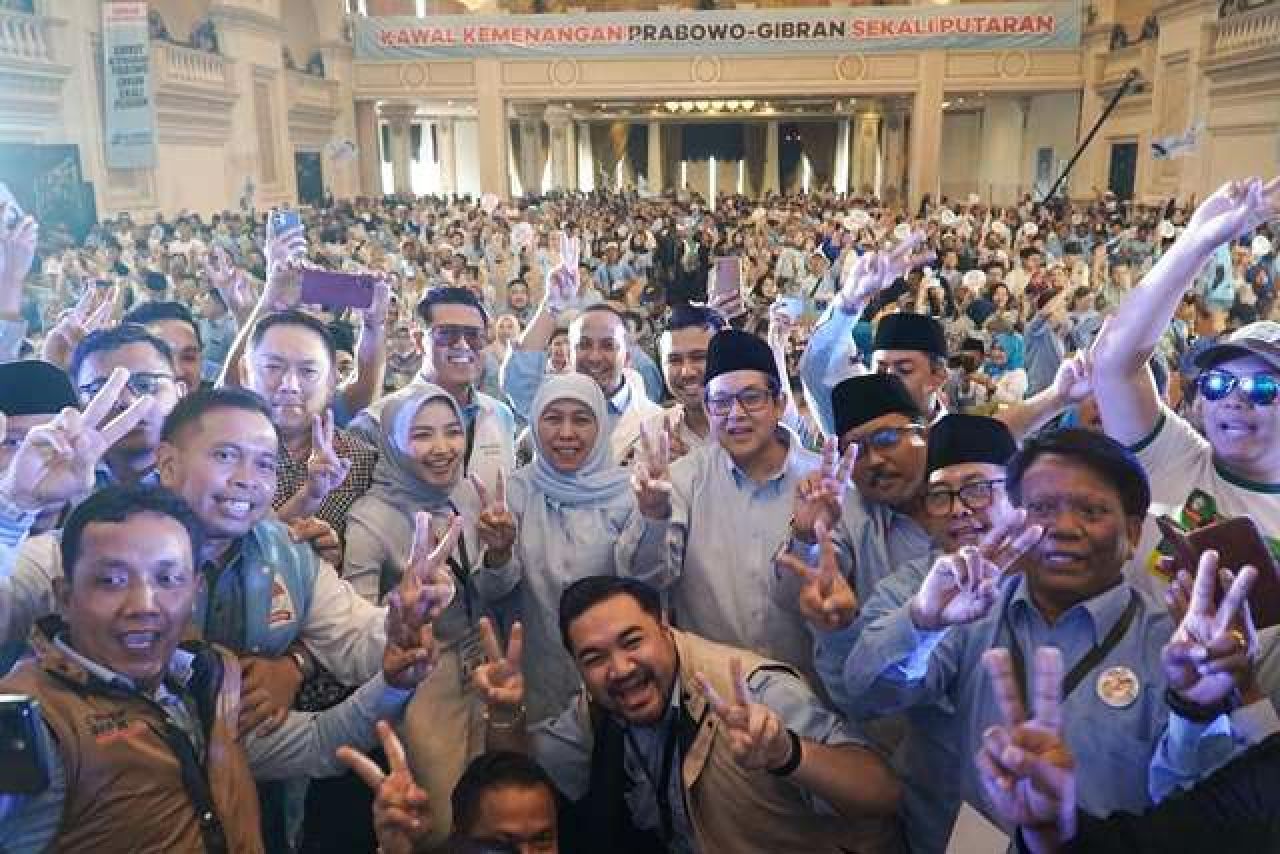 Apel Akbar, Khofifah Bakar Semangat 2.500 Relawan: Wes Wayahe Prabowo Presiden!