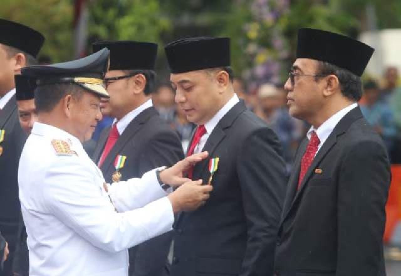 Kota Pahlawan Raih 2 Penghargaan di Hari Otoda, DPRD Surabaya Puji Kinerja Eri Cahyadi!