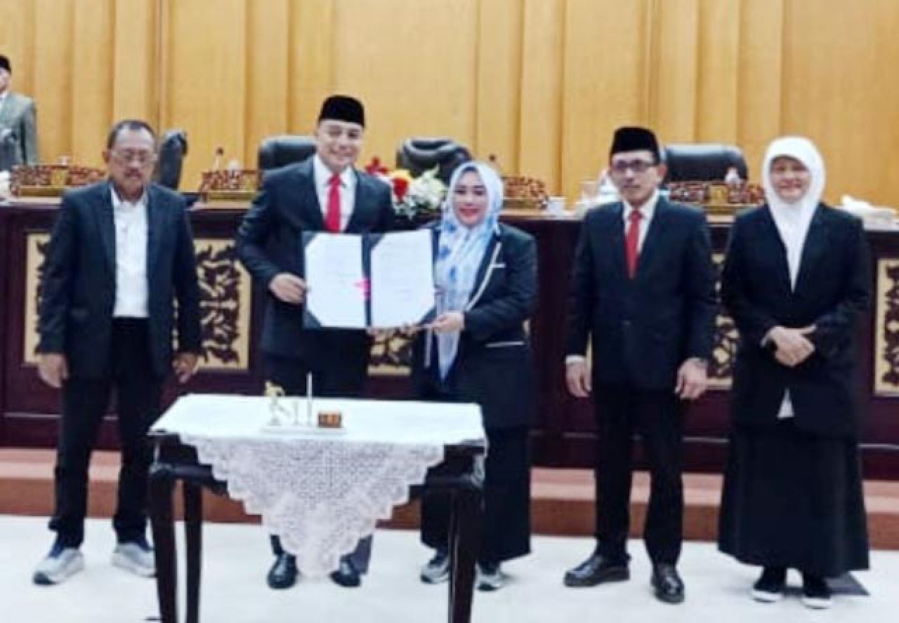 Perda Kemiskinan Disahkan, DPRD Surabaya Minta Pemkot Segera Terbitkan Perwali