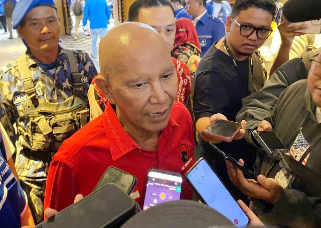 Disenggol PAN soal Pertemuan Tertutup dengan Khofifah, Said Abdullah: Terbuka Saya Akan Sewa Stadion!