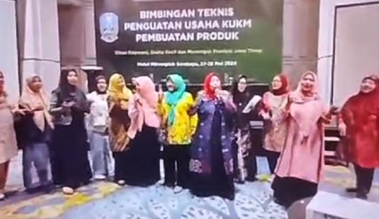 Apa-apaan Ini! Bimtek Dinkop UKM Jatim kok Jadi Ajang Kampanye Dukung Khofifah di Pilgub 2024