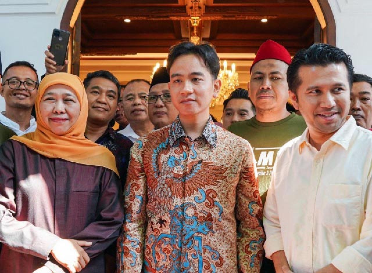 PDIP Berupaya Dongkel Emil Dardak, Gibran: Sudah Sepaket dengan Khofifah!