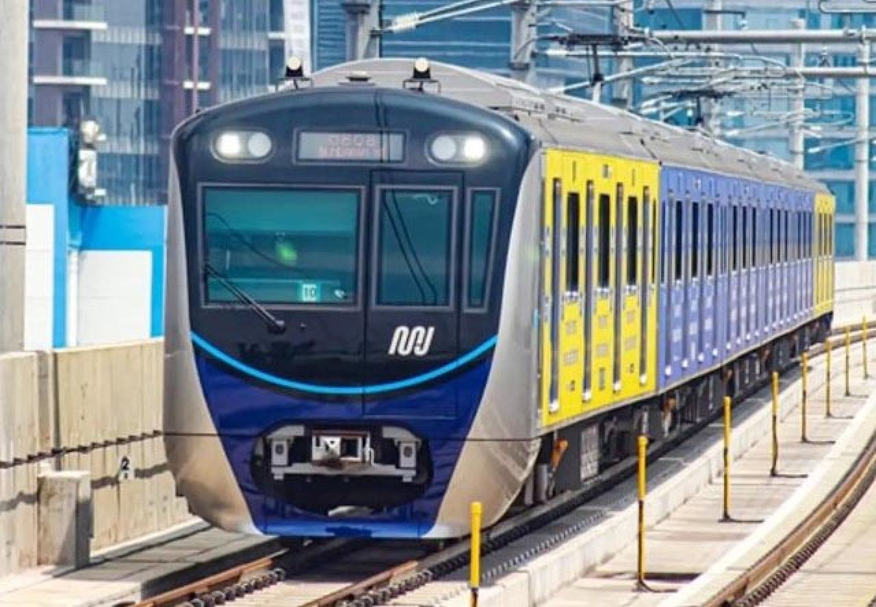 Simak! Eri Cahyadi Ungkap Mengapa Tak Bangun MRT untuk Urai Macet di Surabaya