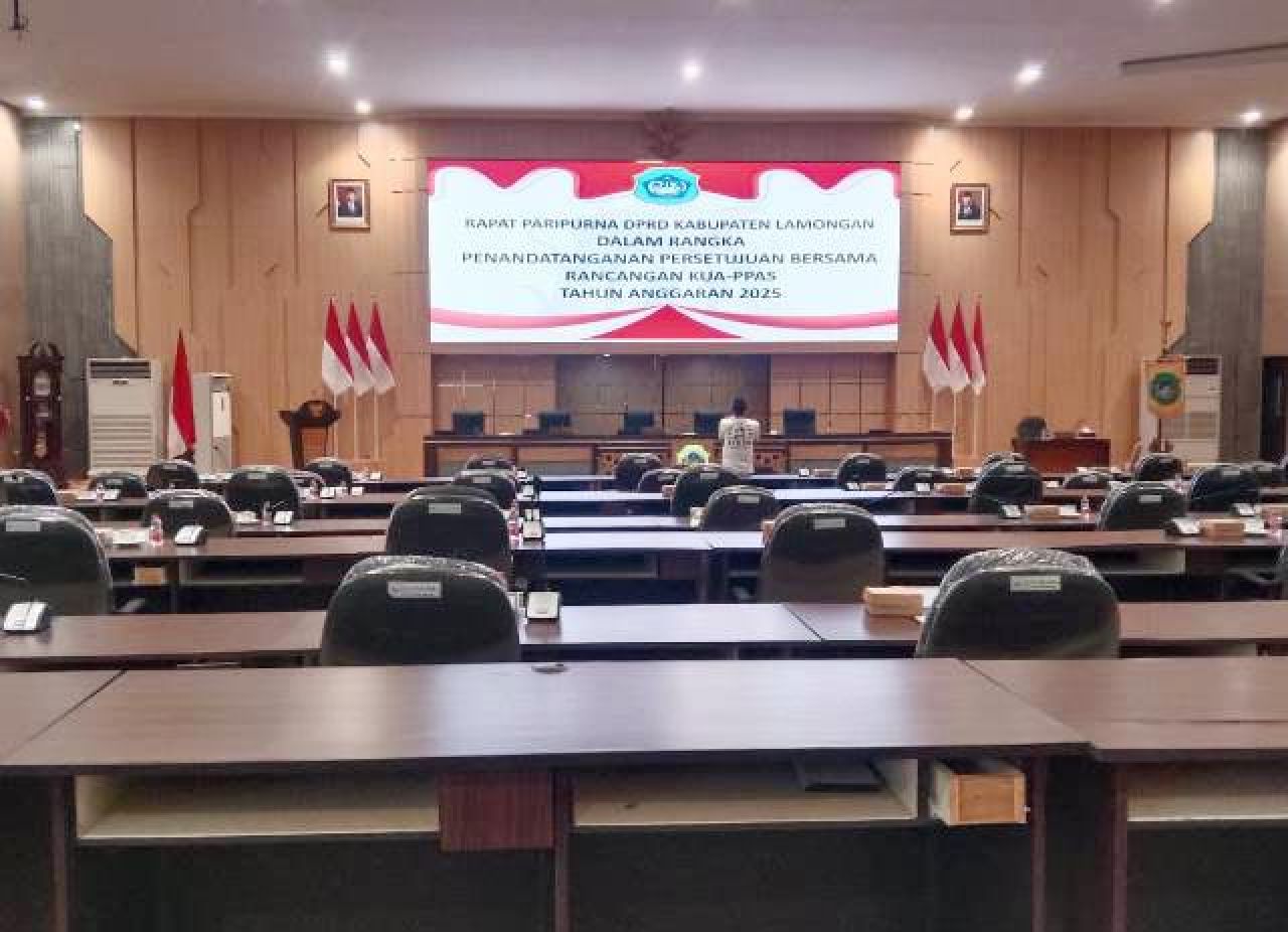 Anggota DPRD Lamongan Bolos Berjamaah, Paripurna KUA-PPAS Batal Digelar!